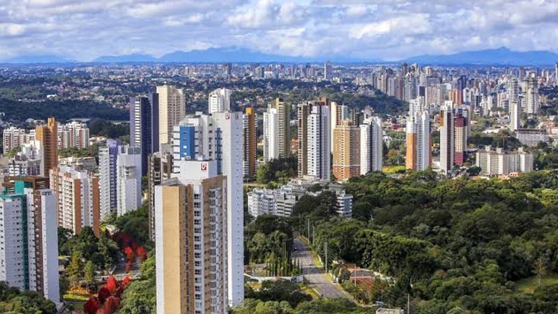 casa a venda em curitiba em bairro residencial